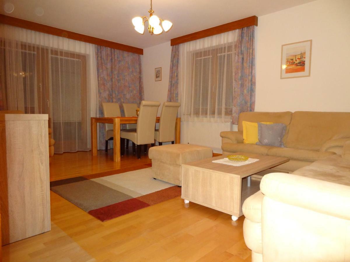 Ferienwohnung Frenner ซังคท์มาร์ทิน เบ โลเฟอร์ ภายนอก รูปภาพ